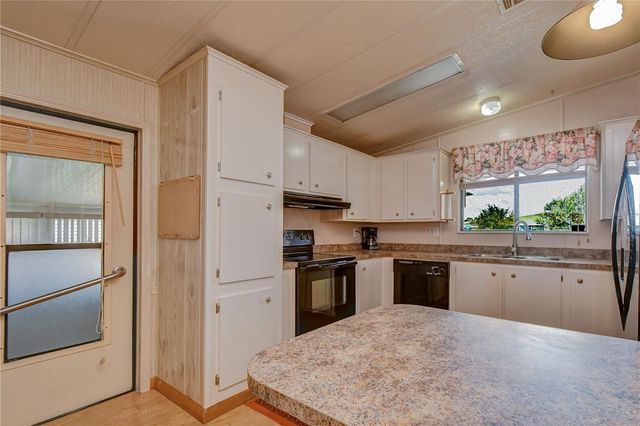 35123 COLONY HILLS DRIVE, Zephyrhills, FL 33541