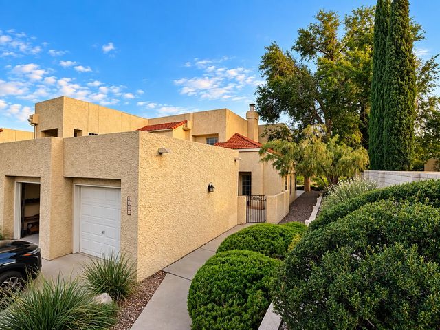 9421 Lancaster NE, Albuquerque, NM 87111