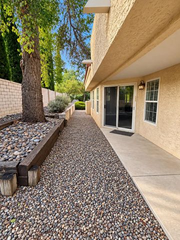 9421 Lancaster NE, Albuquerque, NM 87111
