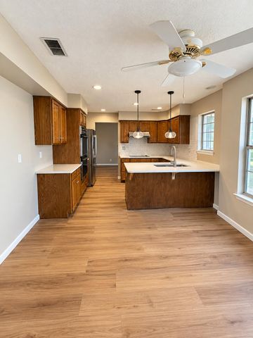 9421 Lancaster NE, Albuquerque, NM 87111