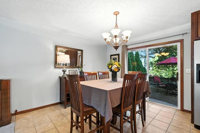 17925 28th Avenue N, Plymouth, MN 55447