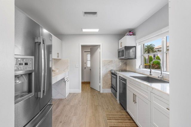 900 Marble Way, Boca Raton, FL 33432