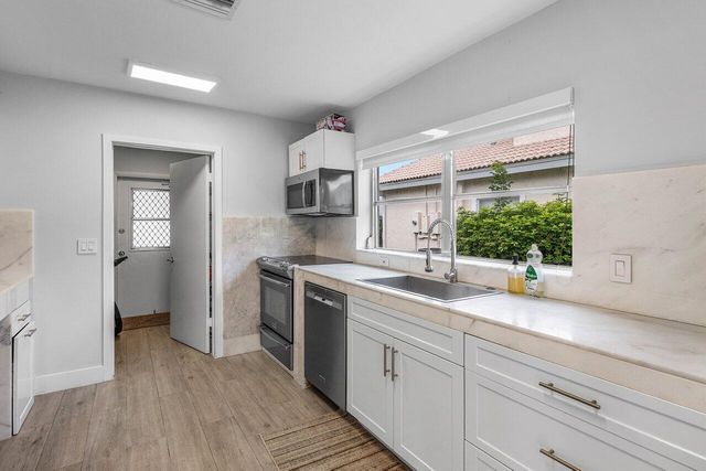 900 Marble Way, Boca Raton, FL 33432