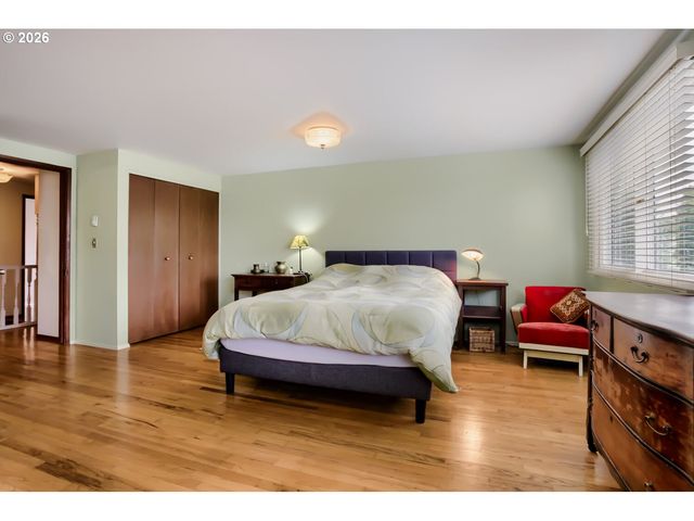 12935 Sw RITA Dr, Beaverton, OR 97005