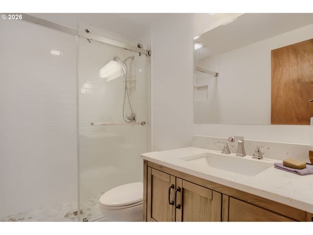 12935 Sw RITA Dr, Beaverton, OR 97005