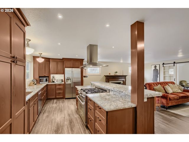 12935 Sw RITA Dr, Beaverton, OR 97005