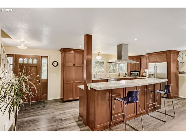 12935 Sw RITA Dr, Beaverton, OR 97005