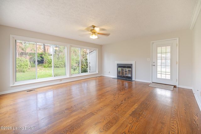 3144 Sunny Ln, Louisville, KY 40205