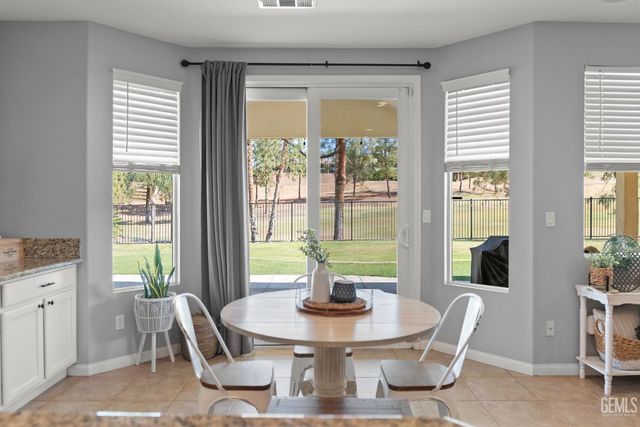 5101 Anacapa Drive, Bakersfield, CA 93306