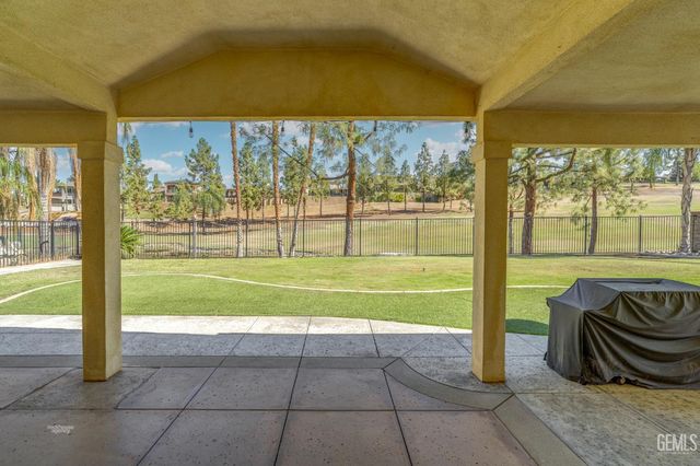 5101 Anacapa Drive, Bakersfield, CA 93306