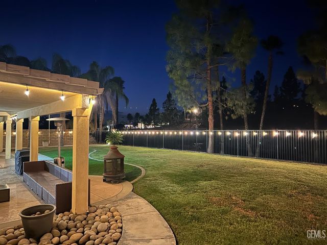 5101 Anacapa Drive, Bakersfield, CA 93306