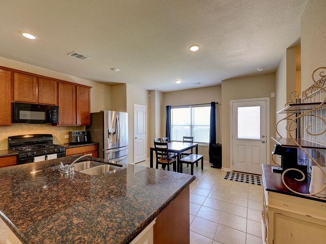 108 Timber Brook DR, Hutto, TX 78634