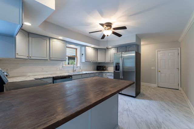 101 Center Road, Woodstock, CT 06281