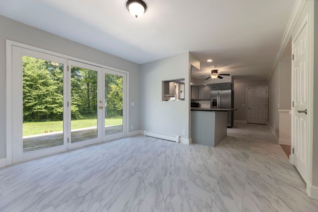 101 Center Road, Woodstock, CT 06281