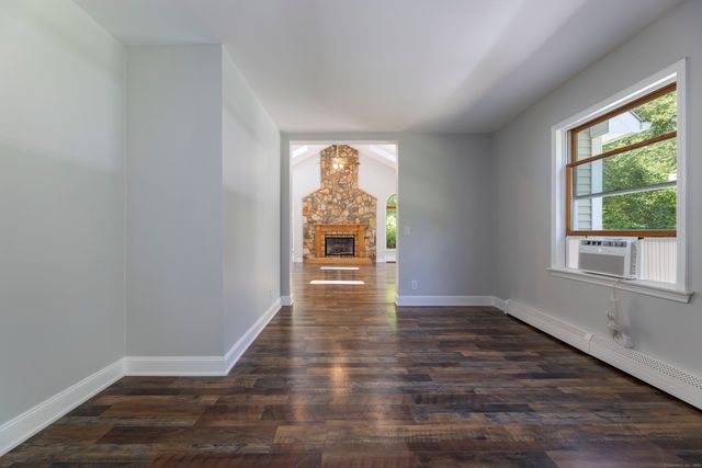 101 Center Road, Woodstock, CT 06281