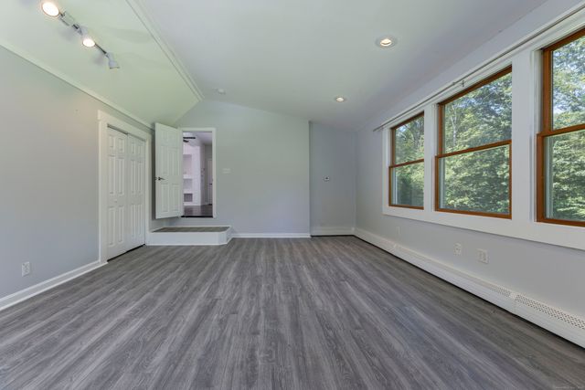 101 Center Road, Woodstock, CT 06281