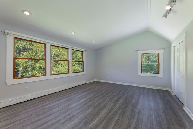 101 Center Road, Woodstock, CT 06281