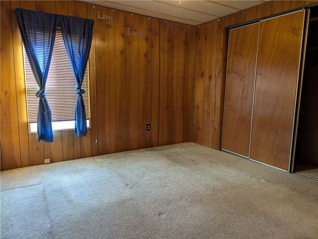 14 Edgewood Drive, Ridgeway, NY 14103