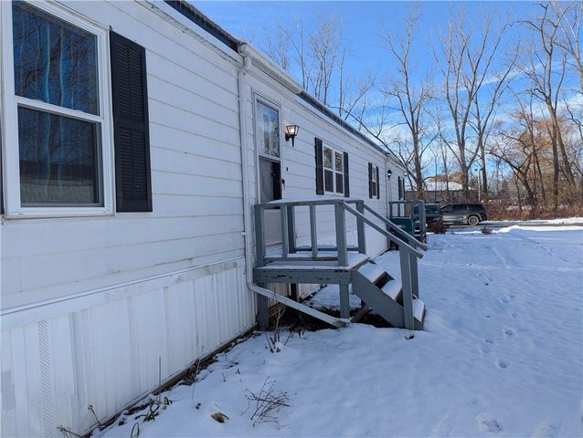 14 Edgewood Drive, Ridgeway, NY 14103