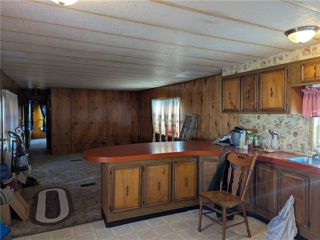 14 Edgewood Drive, Ridgeway, NY 14103