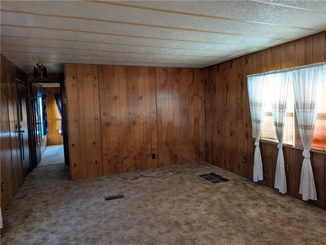 14 Edgewood Drive, Ridgeway, NY 14103