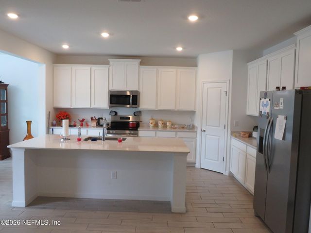 1484 HUNTLEY HOLLOW Drive, Jacksonville, FL 32218