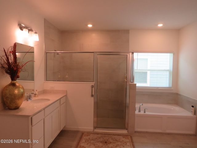 1484 HUNTLEY HOLLOW Drive, Jacksonville, FL 32218