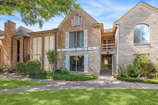 17164 Beaver Springs Drive N, Houston, TX 77090