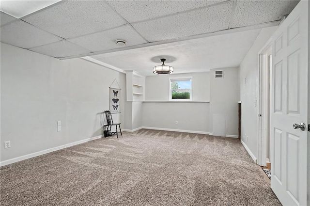 8765 Thompson Drive, De Soto, KS 66018