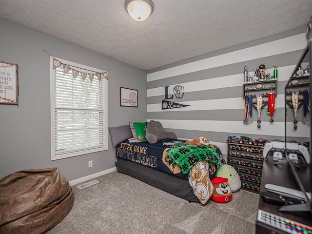 4424 Strathmoor Drive, Evansville, IN 47711