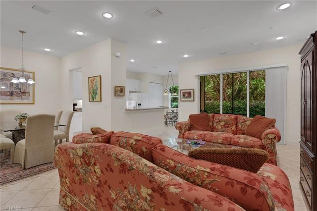 6502 Monterey PT 102, Naples, FL 34105
