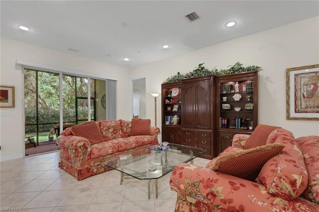 6502 Monterey PT 102, Naples, FL 34105