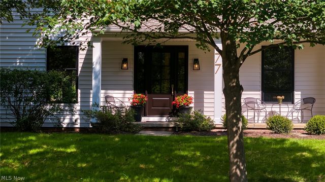 77 Parmelee Drive, Hudson, OH 44236