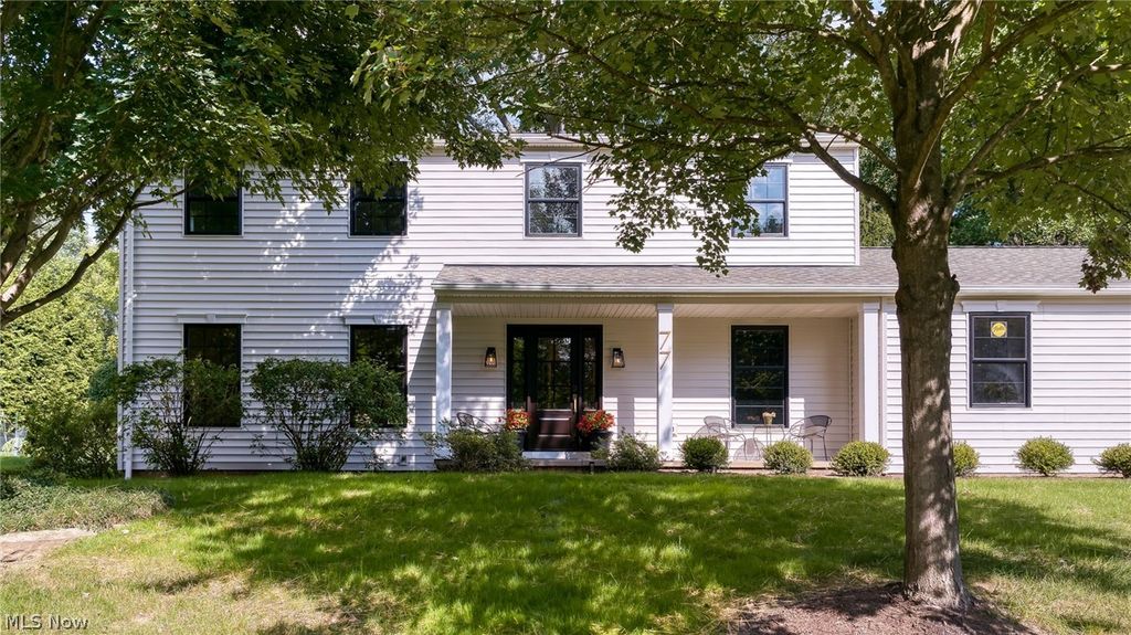77 Parmelee Drive, Hudson, OH 44236