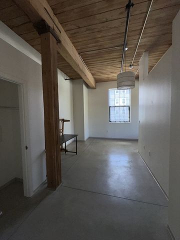 88 Gerrish Ave 207, Chelsea, MA 02150