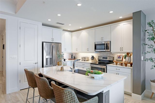 10520 BOARDWALK LOOP 704, Lakewood Ranch, FL 34202