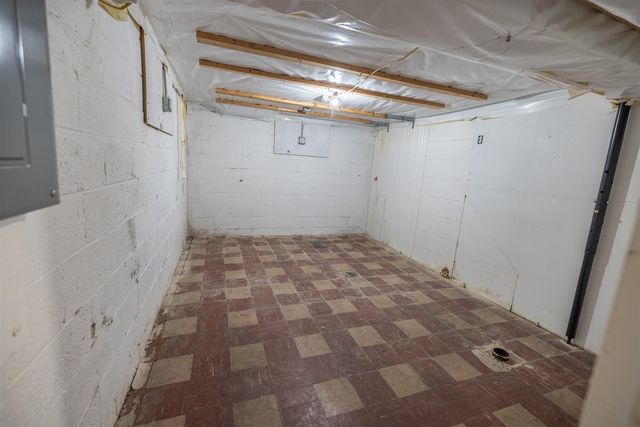 8218 Beaverland Street, Detroit, MI 48239