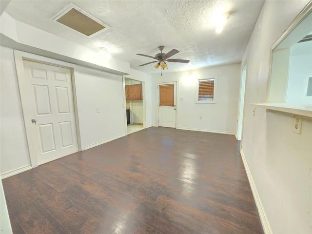 9621 Sweetwater Lane, Houston, TX 77037