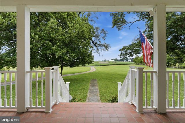381 FRENCH RD, Shenandoah Junction, WV 25442