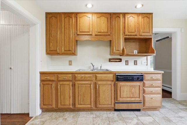 381 FRENCH RD, Shenandoah Junction, WV 25442