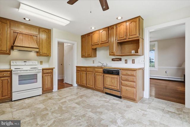 381 FRENCH RD, Shenandoah Junction, WV 25442