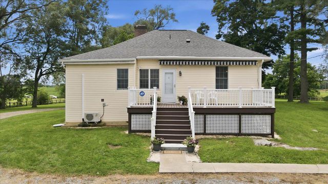 381 FRENCH RD, Shenandoah Junction, WV 25442