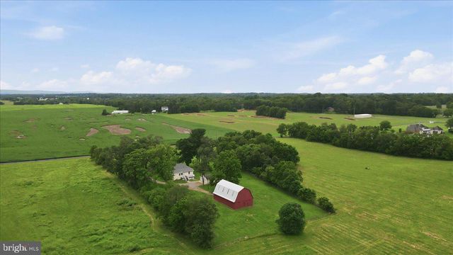 381 FRENCH RD, Shenandoah Junction, WV 25442