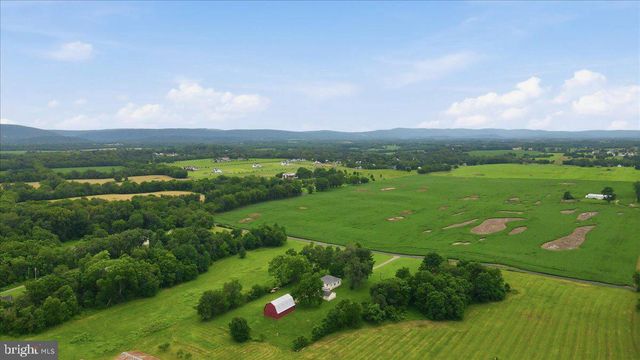 381 FRENCH RD, Shenandoah Junction, WV 25442