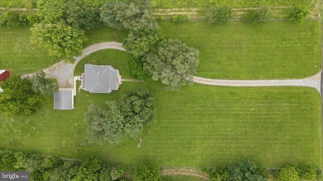381 FRENCH RD, Shenandoah Junction, WV 25442