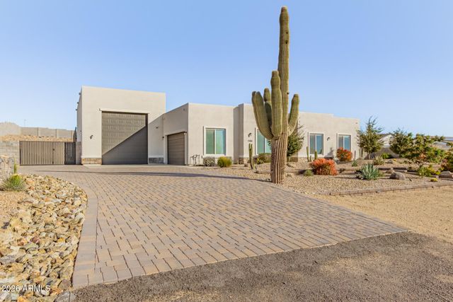 11416 W TETHER Trail, Peoria, AZ 85383