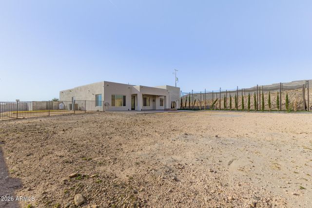 11416 W TETHER Trail, Peoria, AZ 85383