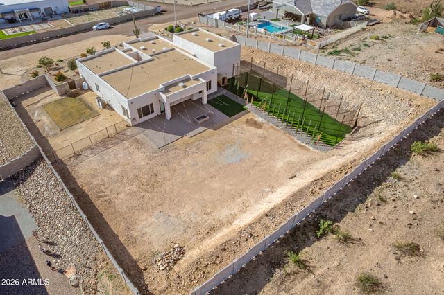 11416 W TETHER Trail, Peoria, AZ 85383