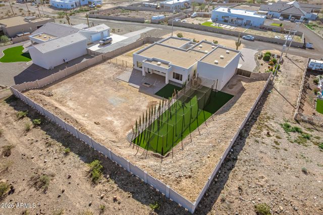 11416 W TETHER Trail, Peoria, AZ 85383