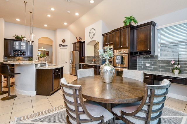 66 N Swanwick Place, Tomball, TX 77375